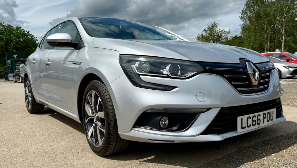 Renault Megane 1.5 Dci Dynamique S Nav Edc Euro 6 Silver