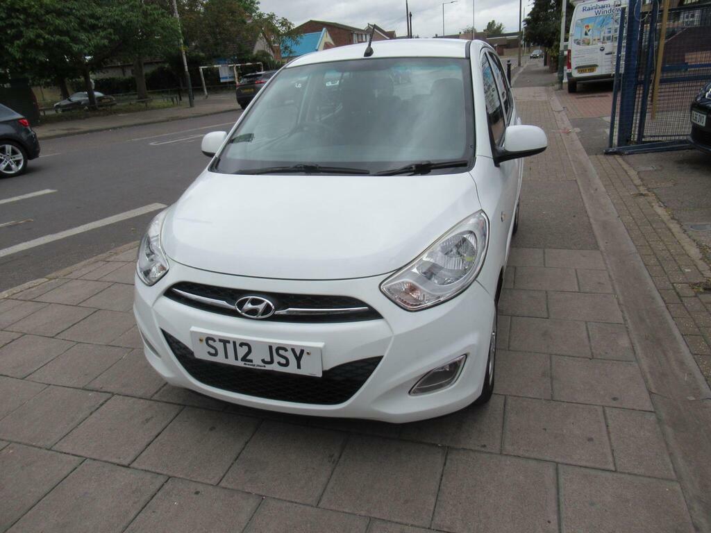 Hyundai I10 1.2 Active Euro 5 ST12JSY White #4