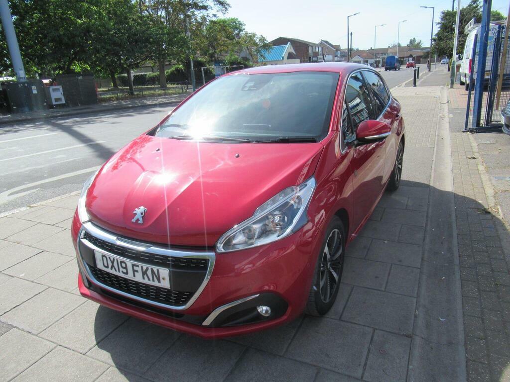 Peugeot 208 1.2 Puretech Tech Edition Euro 6 S S OX19FKN Red #6