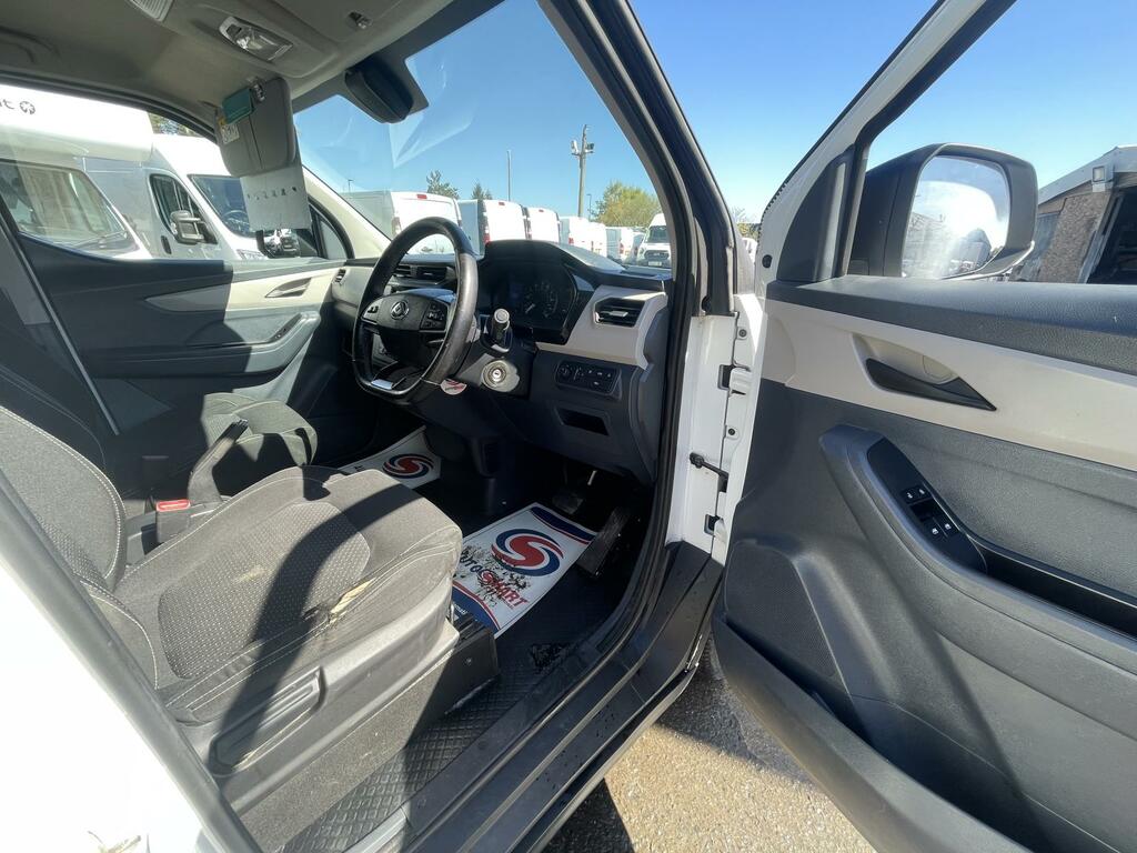 Maxus eDeliver 3 50.23Kwh Panel Van Fwd L1 122 P White #5