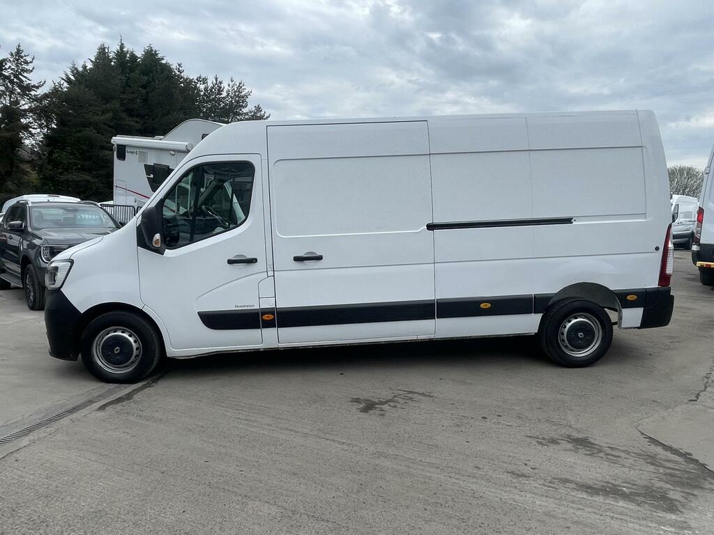 Renault Master 2.3 Dci 35 Business Panel Van Fw White
