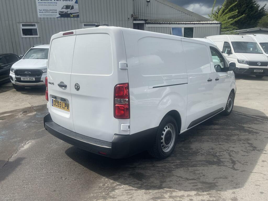 Vauxhall Vivaro 2.0 Turbo D 3100 Edition Panel Van Manu DL69LPA White #3