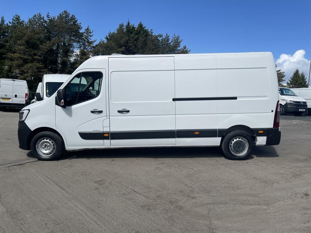 Renault Master 2.3 Dci Energy 35 Business Panel Van Ma White