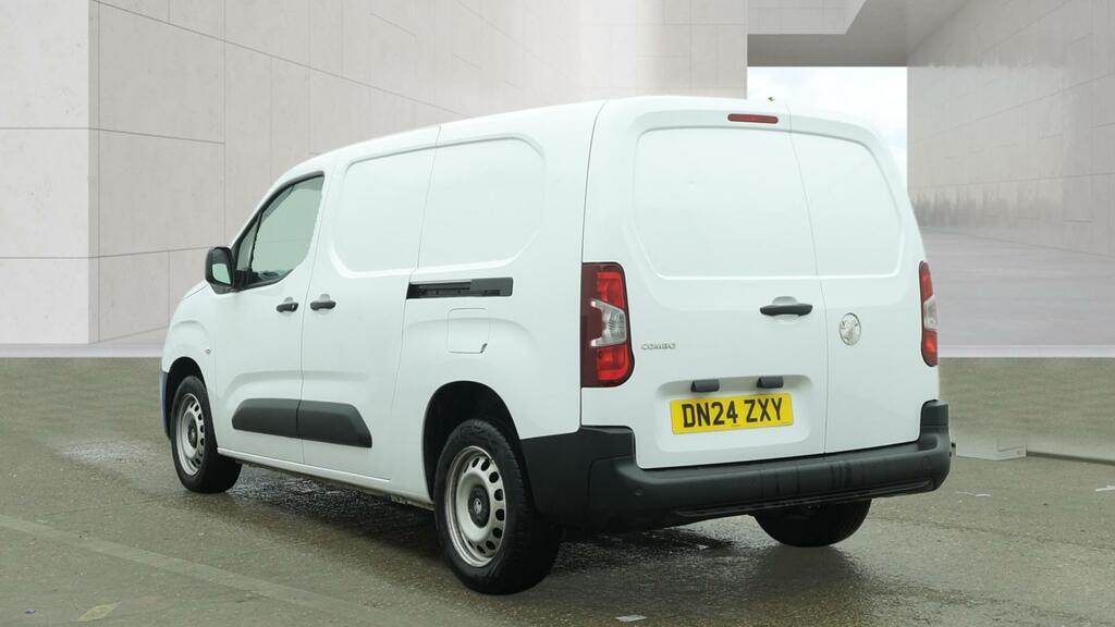 Vauxhall Combo 1.5 Turbo D 2300 Prime XL Crew Van Double Cab 6Dr DN24ZXY White #3