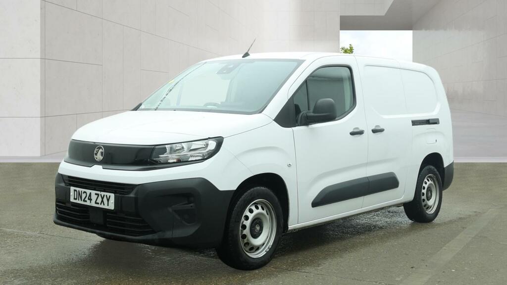 Vauxhall Combo 1.5 Turbo D 2300 Prime XL Crew Van Double Cab 6Dr DN24ZXY White #2