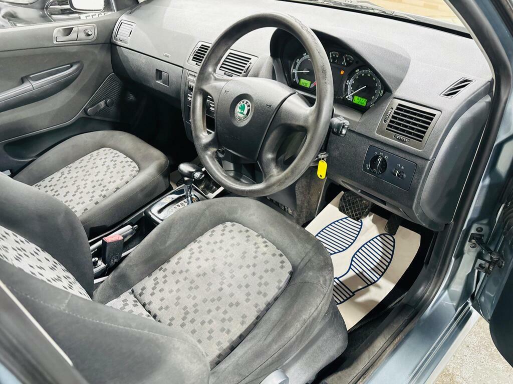 Skoda Fabia 1.2 Htp 12V Classic Silver #9