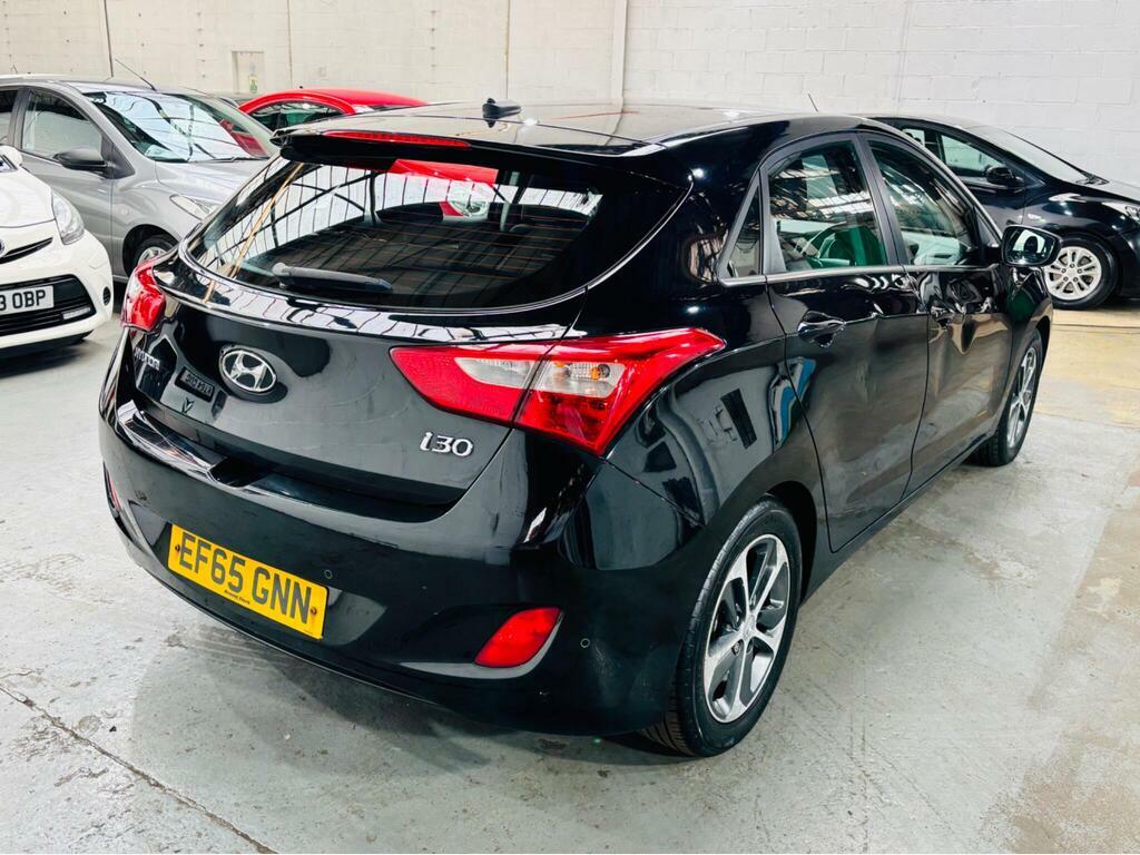 Hyundai I30 1.6 Crdi Blue Drive Se Nav Dct Euro 6 S S Black #4