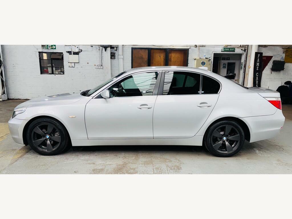 BMW 5 Series Saloon Grey #8