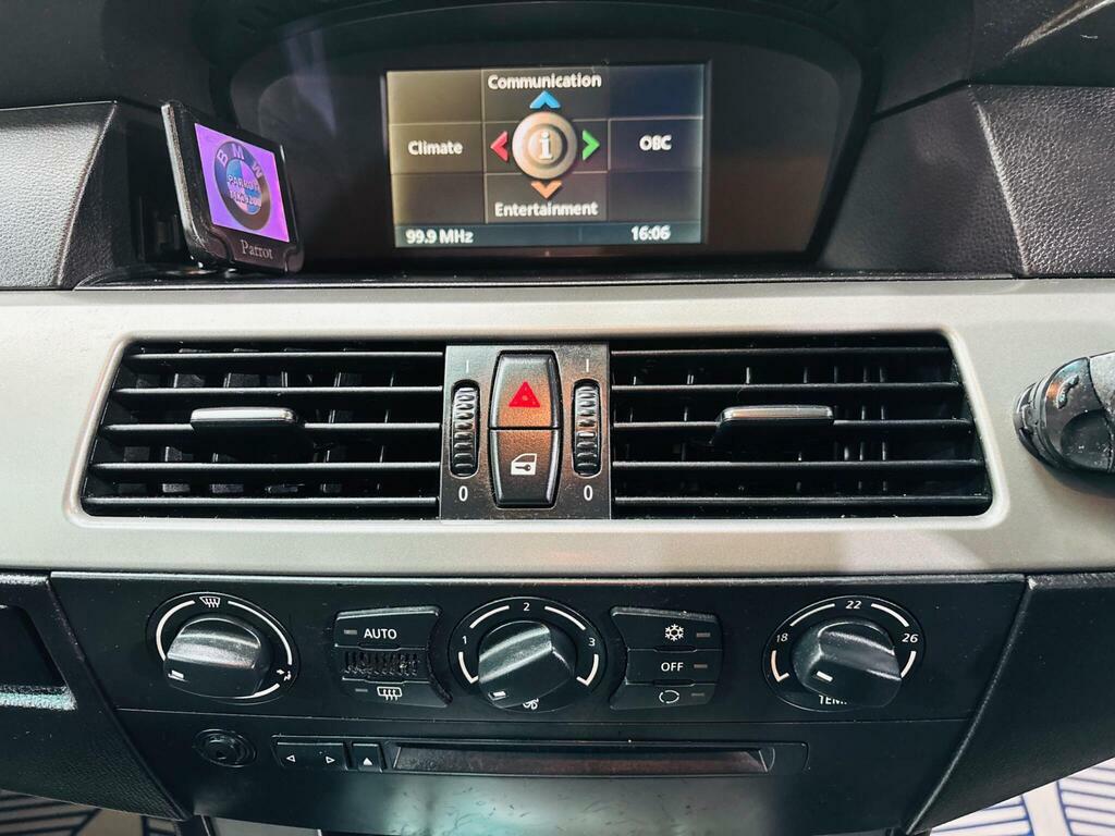 BMW 5 Series Saloon Grey #19