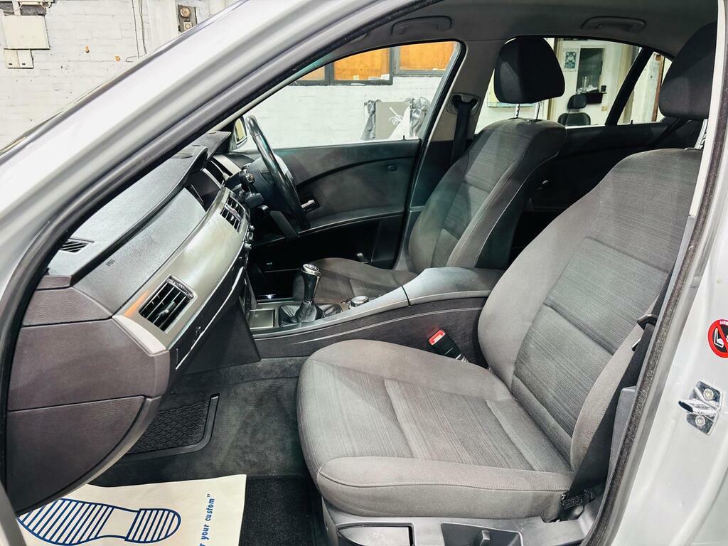 BMW 5 Series Saloon Grey #13