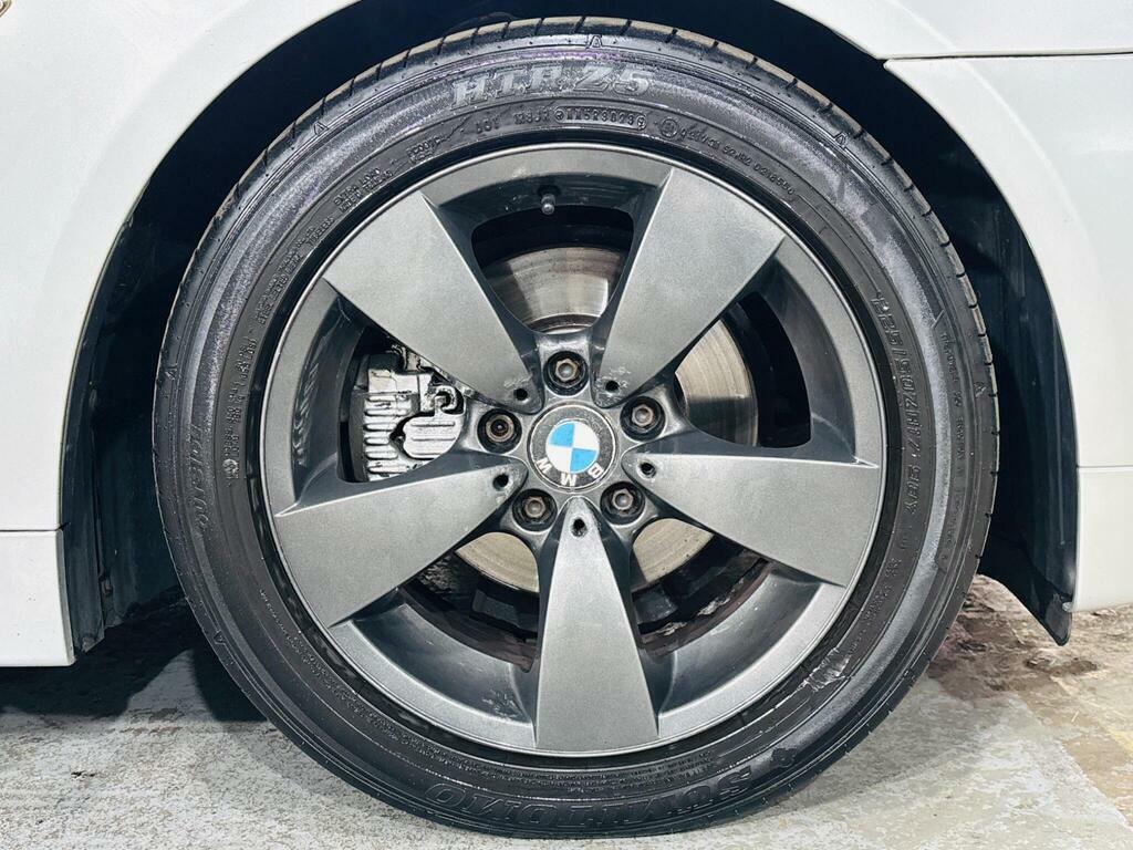 BMW 5 Series Saloon Grey #21