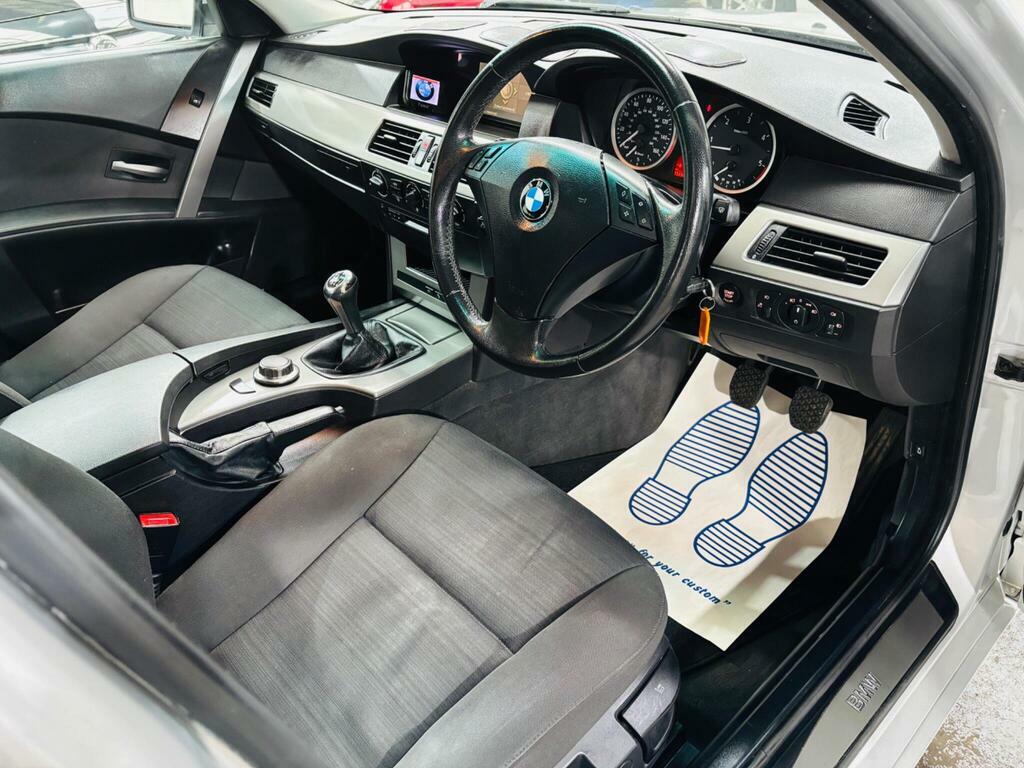 BMW 5 Series Saloon Grey #9