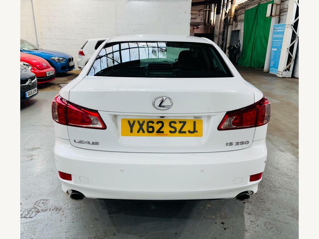Lexus IS 2.5 250 V6 Advance Euro 5 YX62SZJ White #5