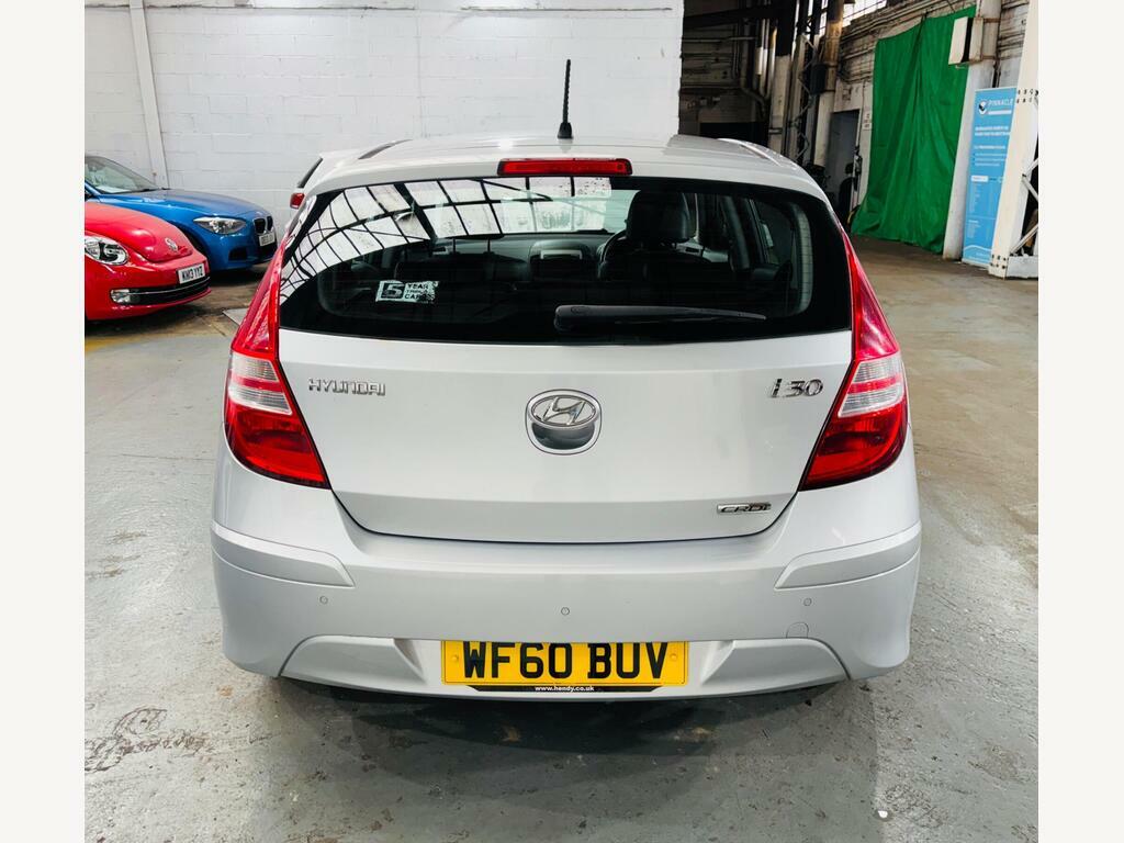 Hyundai I30 1.6 Crdi Comfort Euro 4 Black #5