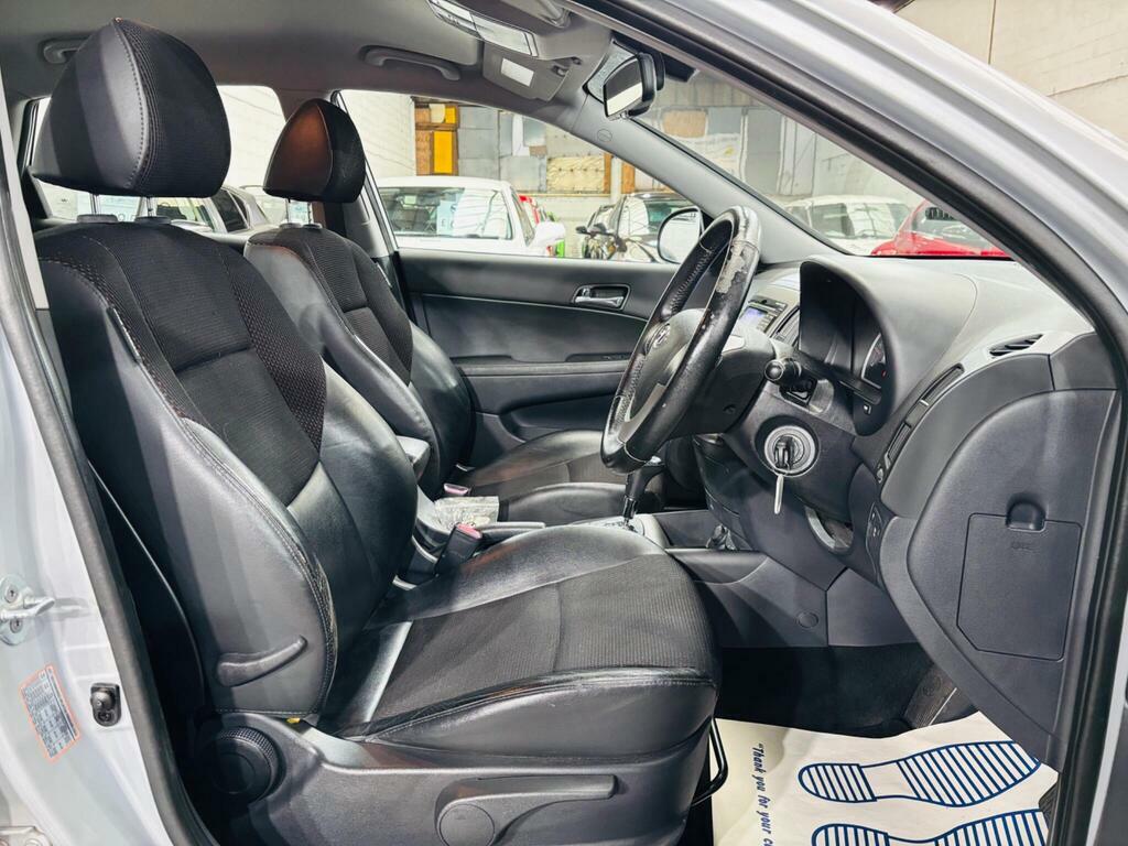 Hyundai I30 1.6 Crdi Comfort Euro 4 Black #11