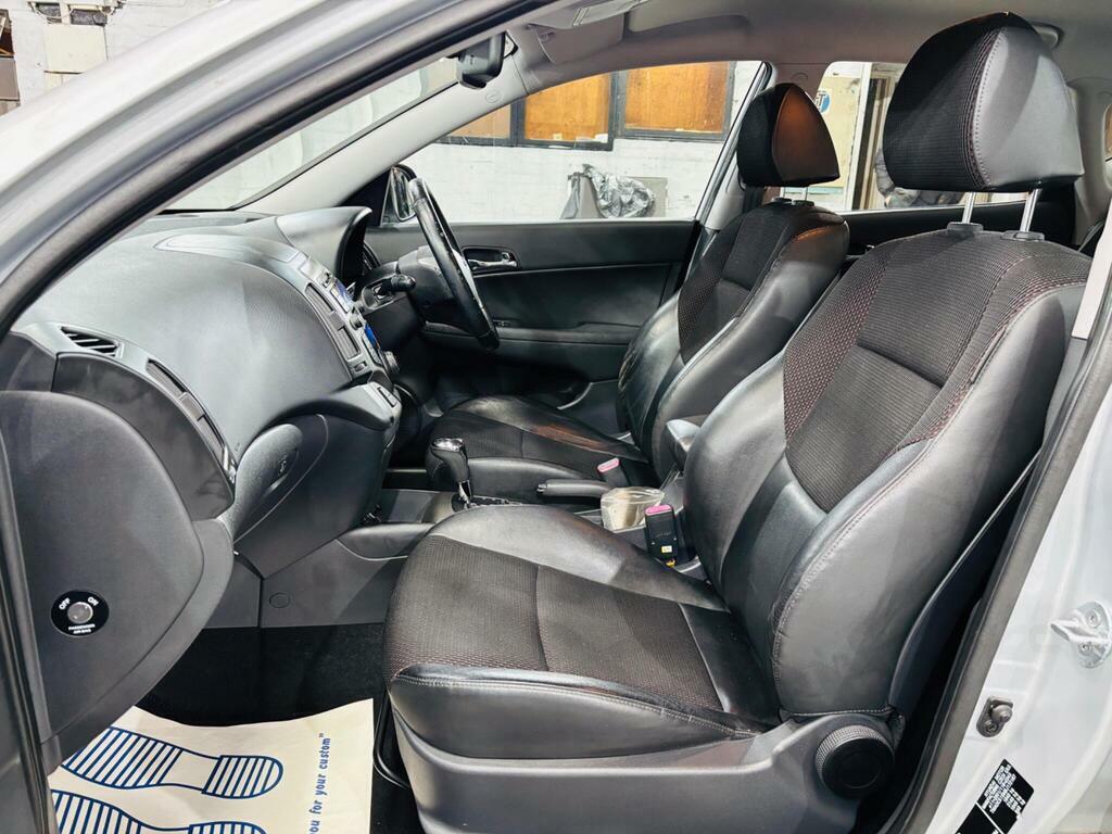 Hyundai I30 1.6 Crdi Comfort Euro 4 Black #13