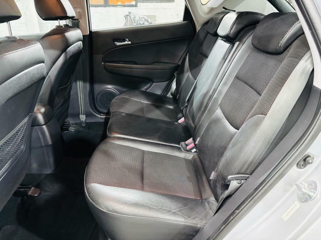 Hyundai I30 1.6 Crdi Comfort Euro 4 Black #14