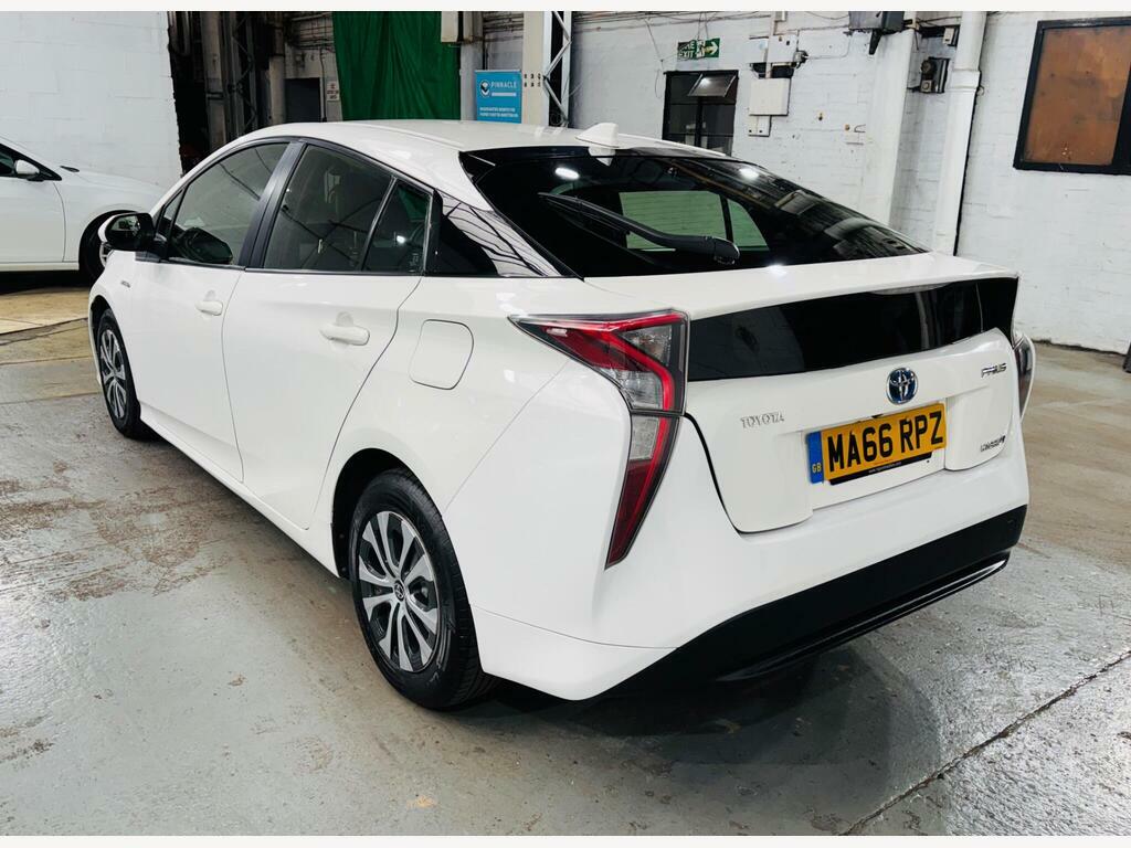 Toyota Prius 1.8 Vvt-h Active Cvt Euro 6 S S White #6
