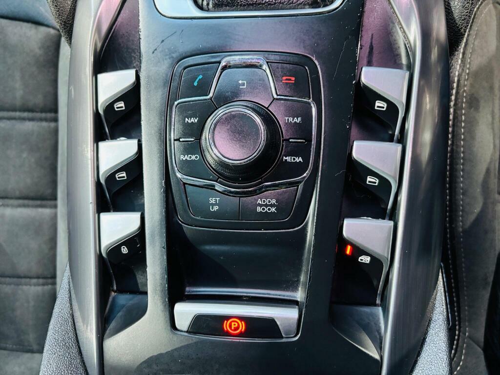 Citroen DS5 Hatchback Black #23