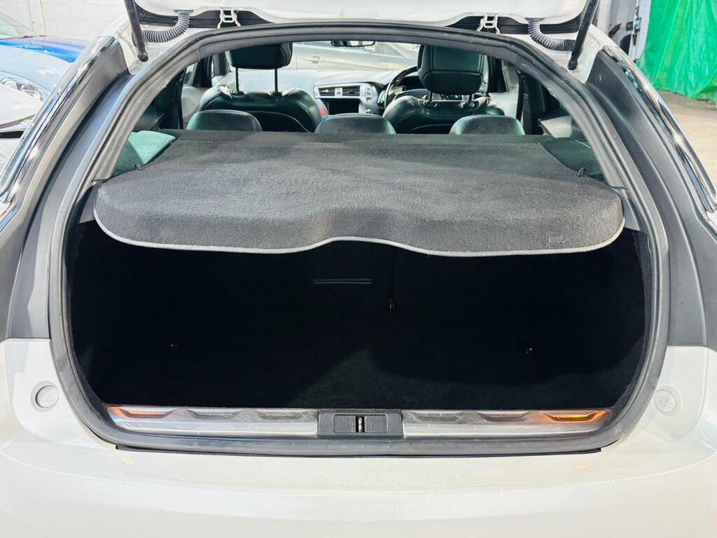 Citroen DS5 Hatchback Black #25