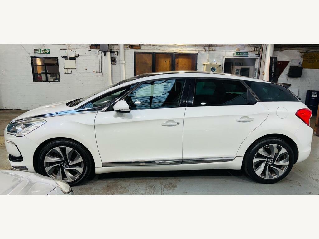 Citroen DS5 Hatchback Black #8