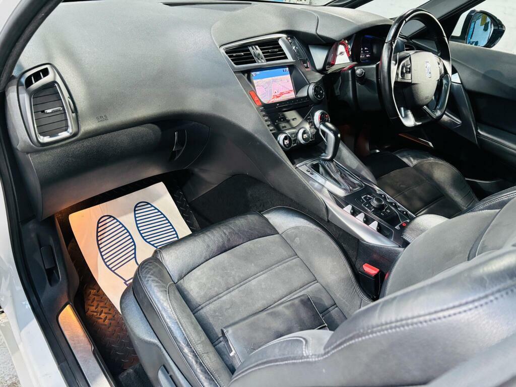 Citroen DS5 Hatchback Black #12