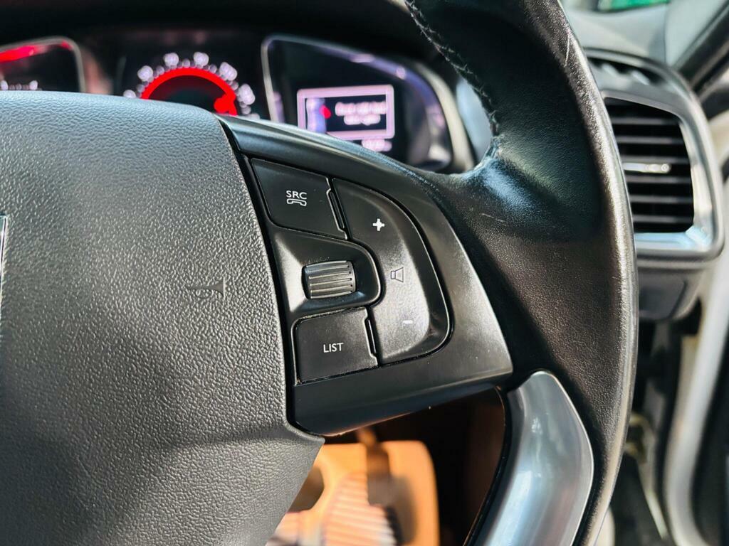 Citroen DS5 Hatchback Black #17