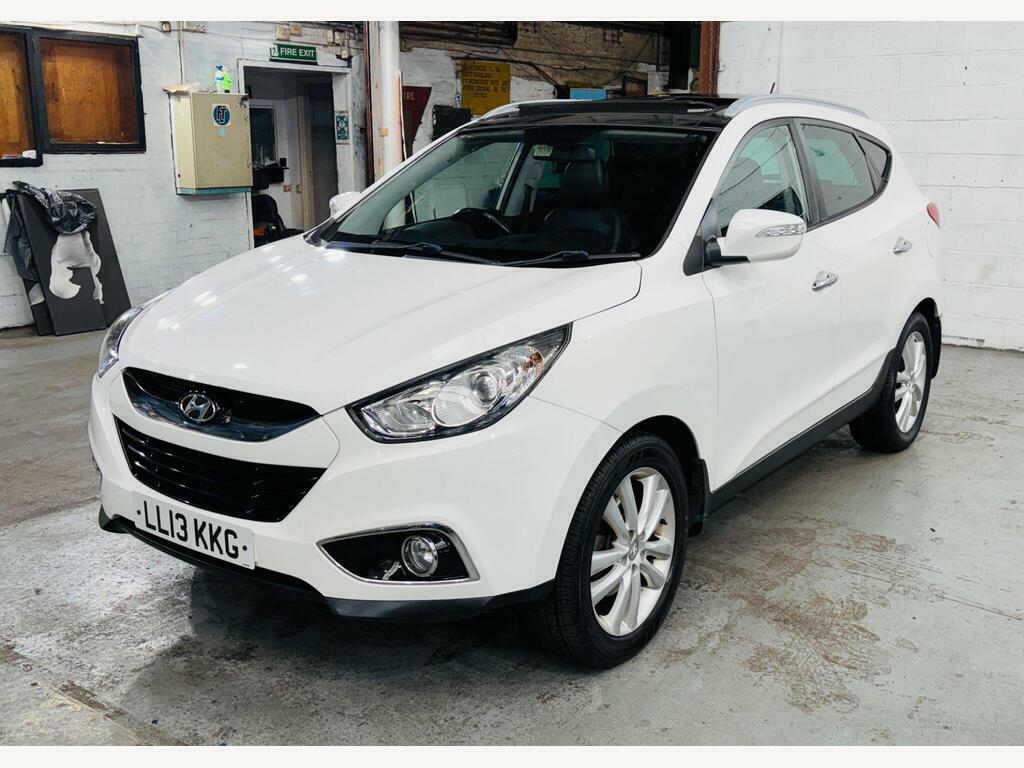 Hyundai Ix35 2.0 Crdi Premium 4Wd Euro 5 LL13KKG White #3