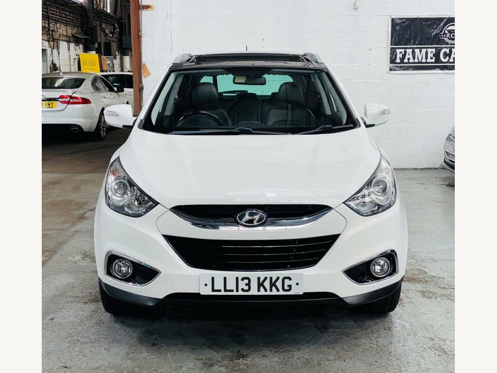 Hyundai Ix35 2.0 Crdi Premium 4Wd Euro 5 LL13KKG White #2