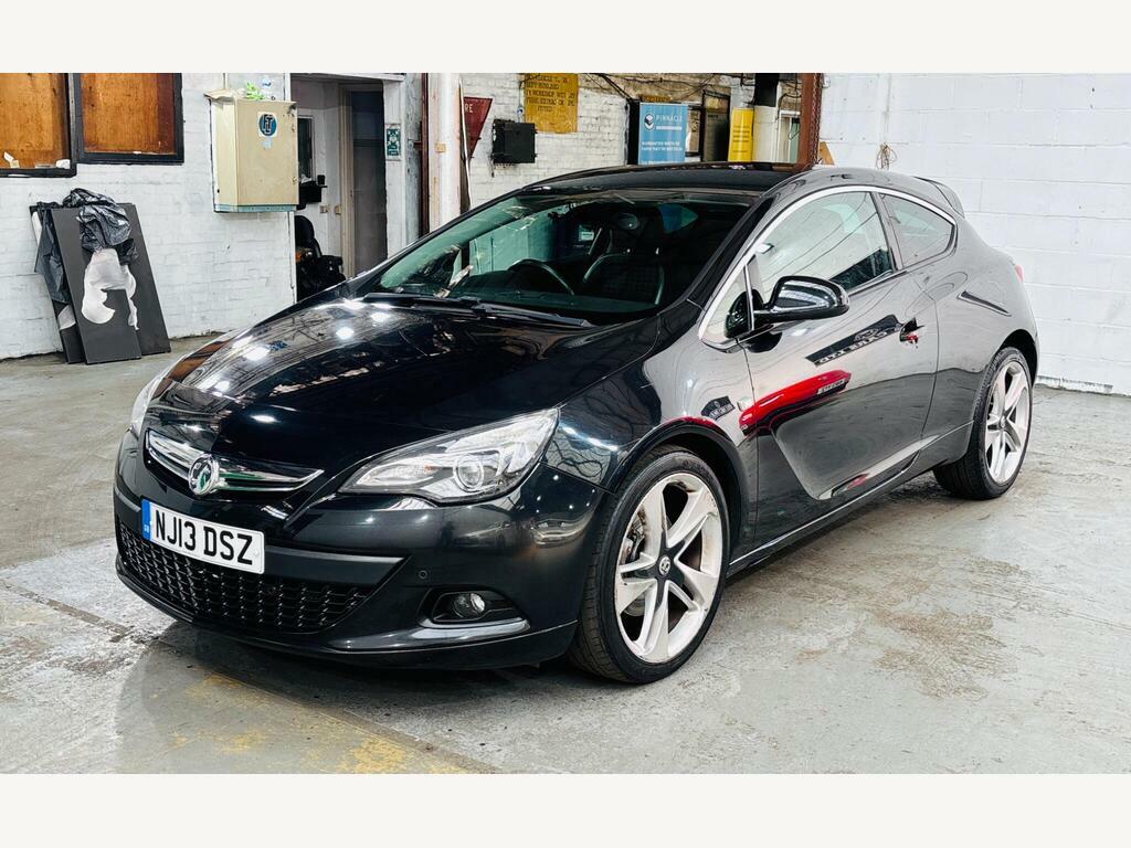 Vauxhall Astra GTC 2.0 Cdti Sri Euro 5 Black #3