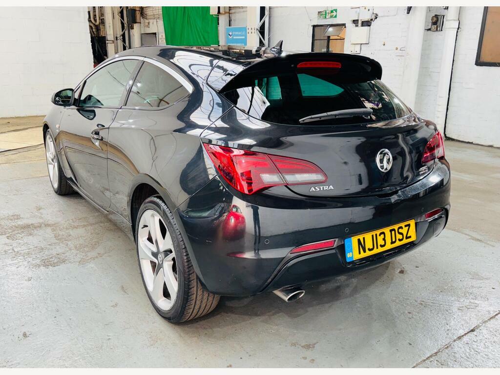 Vauxhall Astra GTC 2.0 Cdti Sri Euro 5 Black #6