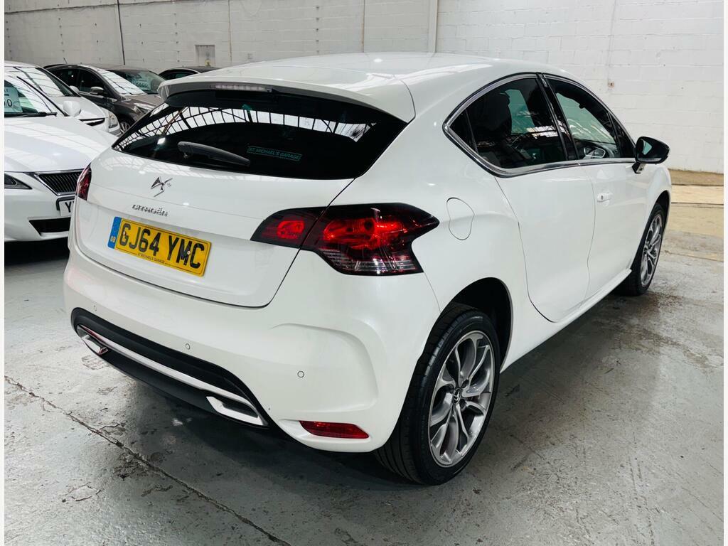 Citroen DS4 1.6 E-hdi Airdream Dstyle Etg6 Euro 5 S S White #4