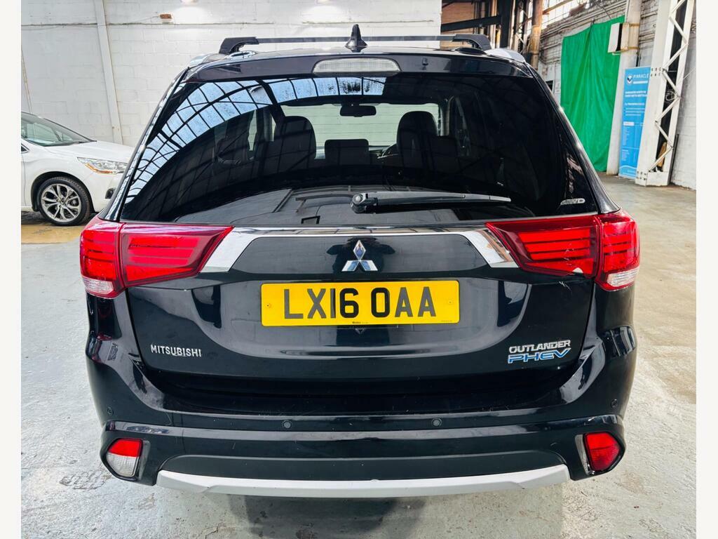 Mitsubishi Outlander 2.0H 12Kwh Gx3h Cvt 4Wd Euro 6 S S LX16OAA Black #5