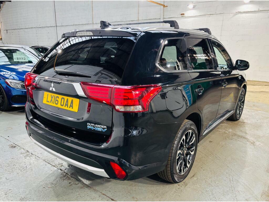 Mitsubishi Outlander 2.0H 12Kwh Gx3h Cvt 4Wd Euro 6 S S LX16OAA Black #4