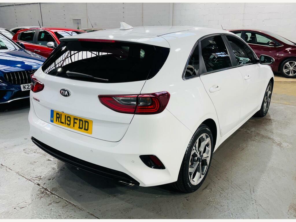 Kia Ceed 1.6 Crdi 3 Dct Euro 6 S S RL19FDD White #4