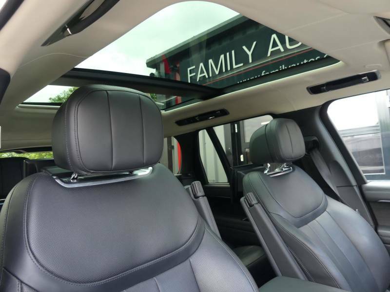 Land Rover Range Rover 3.0 D350 First Edition - 2023 23 KD23GYT Black #2
