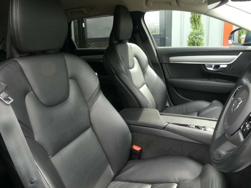 Volvo V90 2.0 T4 Momentum Plus Geartronic - 2019 69 CV69HPU Blue #2