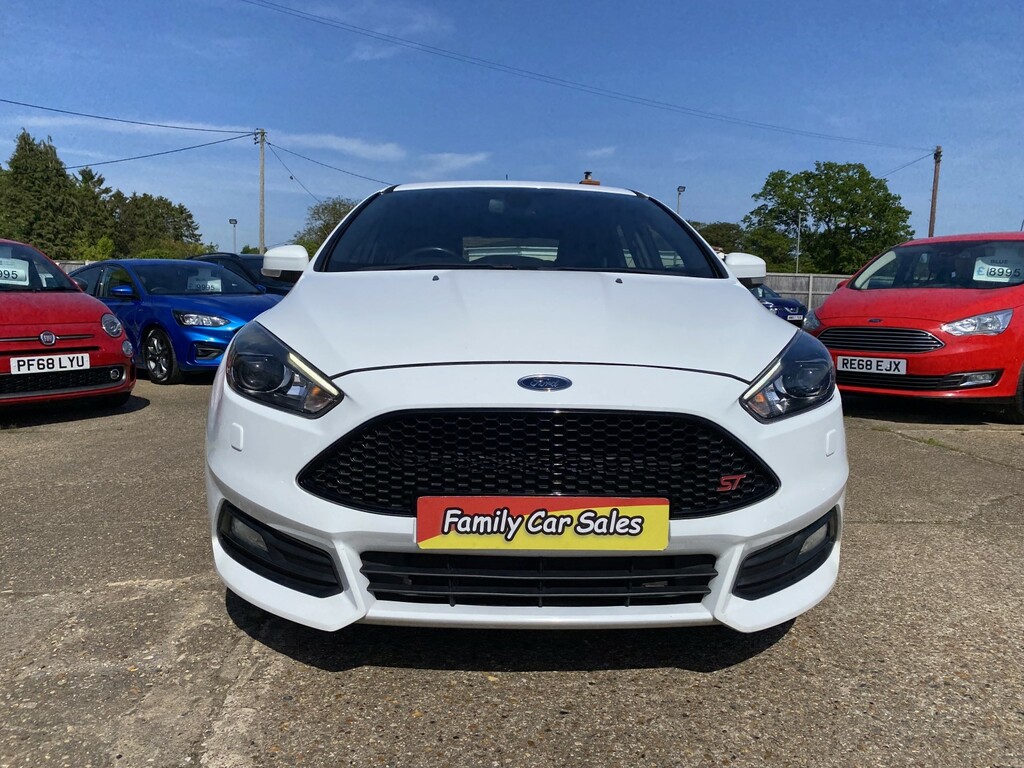 Ford Focus Hatchback 2.0 T Ecoboost St-3 201564 YW64BZA White #4