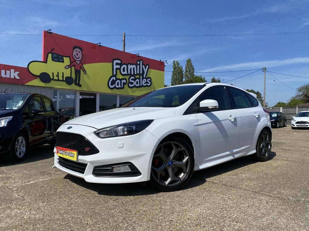 Ford Focus Hatchback 2.0 T Ecoboost St-3 201564 White