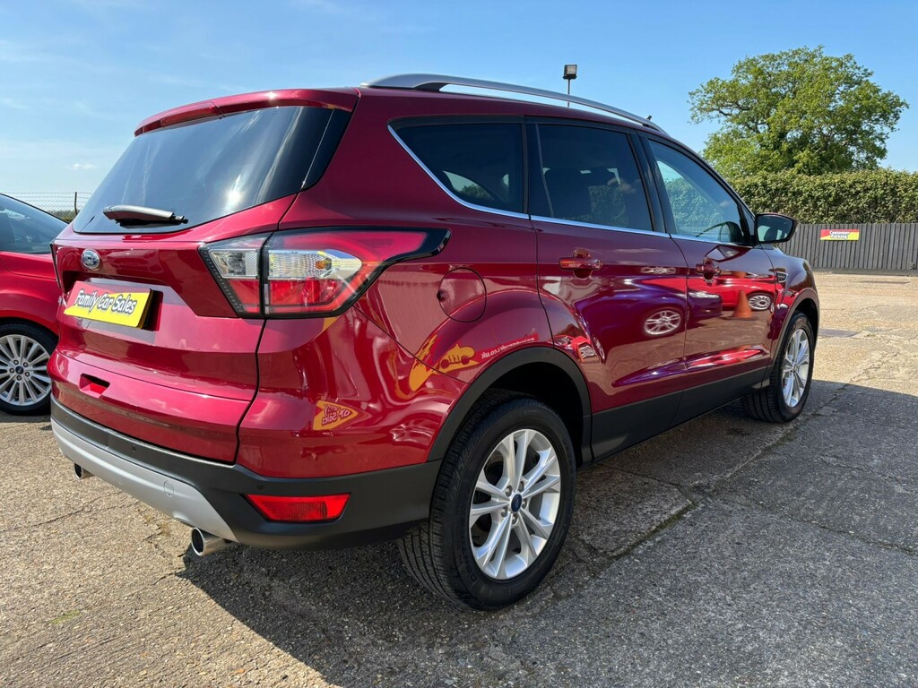Ford Kuga Suv 2.0 Tdci Titanium 2016 EA66AOJ Red #2