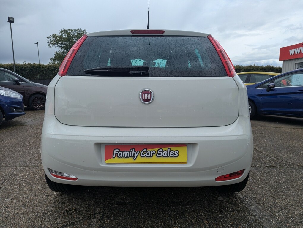 Fiat Punto Hatchback 1.2 Punto 1.2 8V 69Hp Easy 201818 White #6