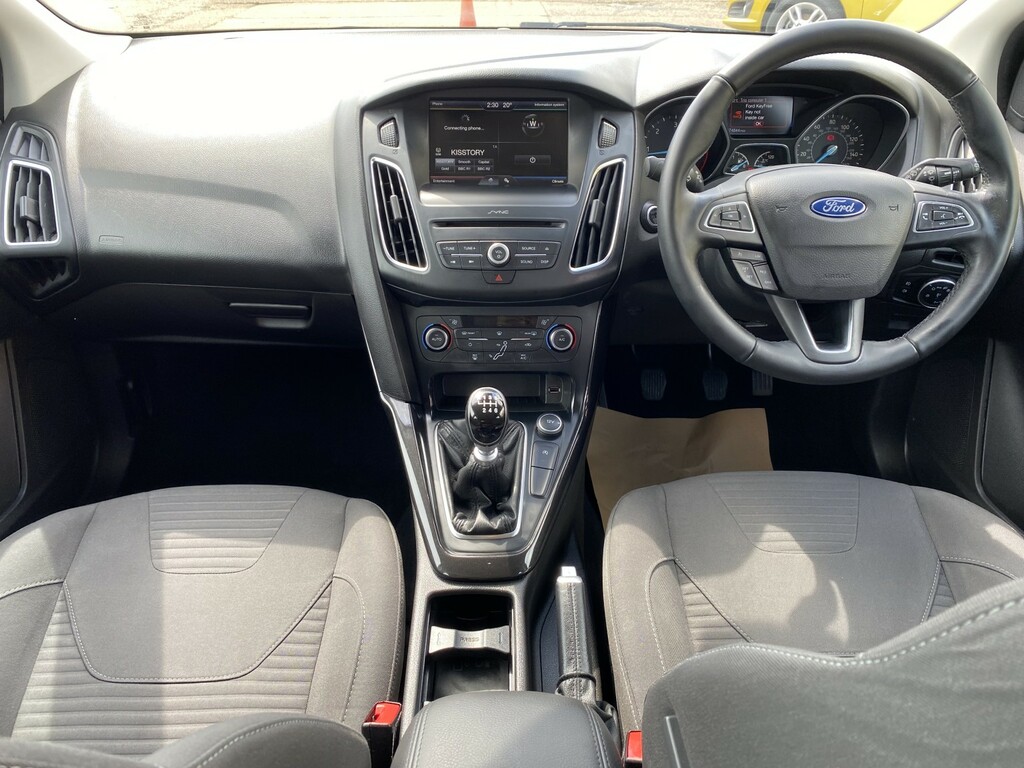 Ford Focus Estate 1.5 Tdci Titanium 201515 ET15EEJ Grey #2