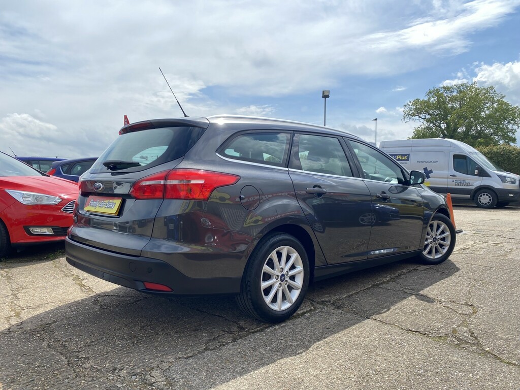 Ford Focus Estate 1.5 Tdci Titanium 201515 ET15EEJ Grey #4