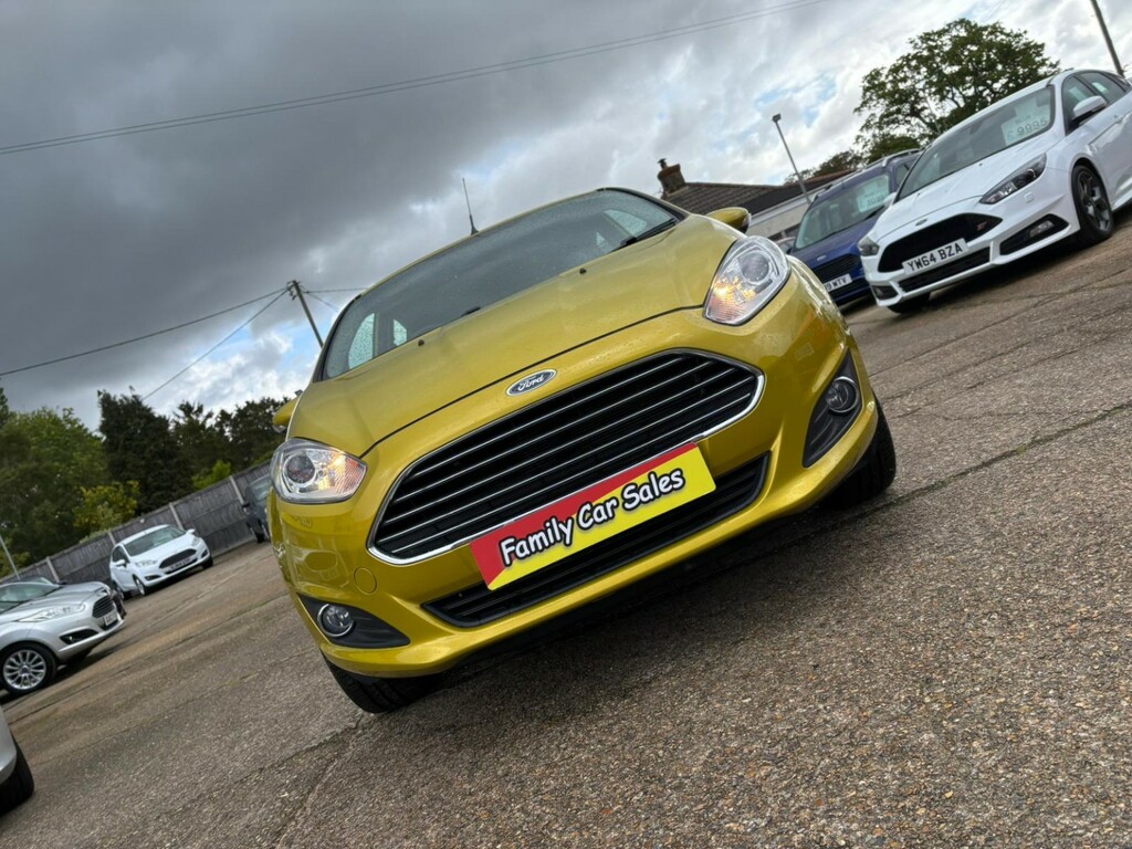Ford Fiesta Hatchback 1.25 Zetec 201414 Yellow #6
