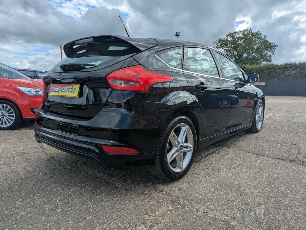 Ford Focus Hatchback 1.5 Tdci Zetec S 201616 AE16RZF Black #2