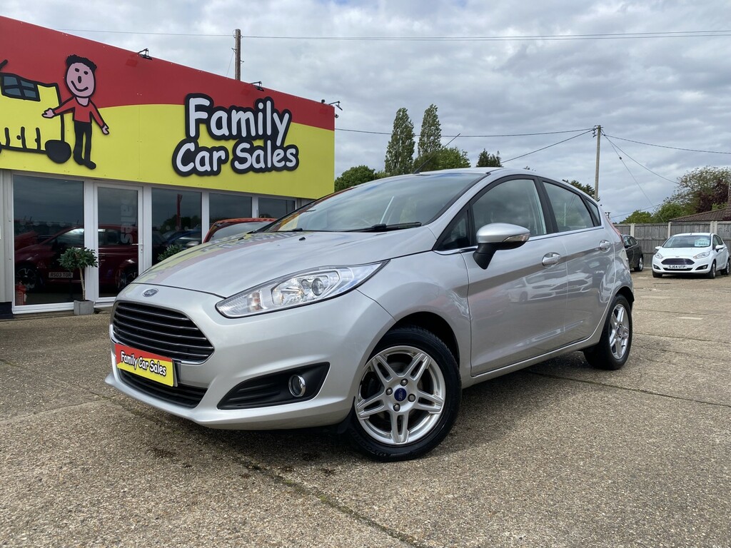 Ford Fiesta Hatchback 1.6 Zetec 201363 Silver