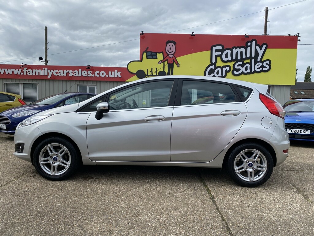 Ford Fiesta Hatchback 1.6 Zetec 201363 Silver #6