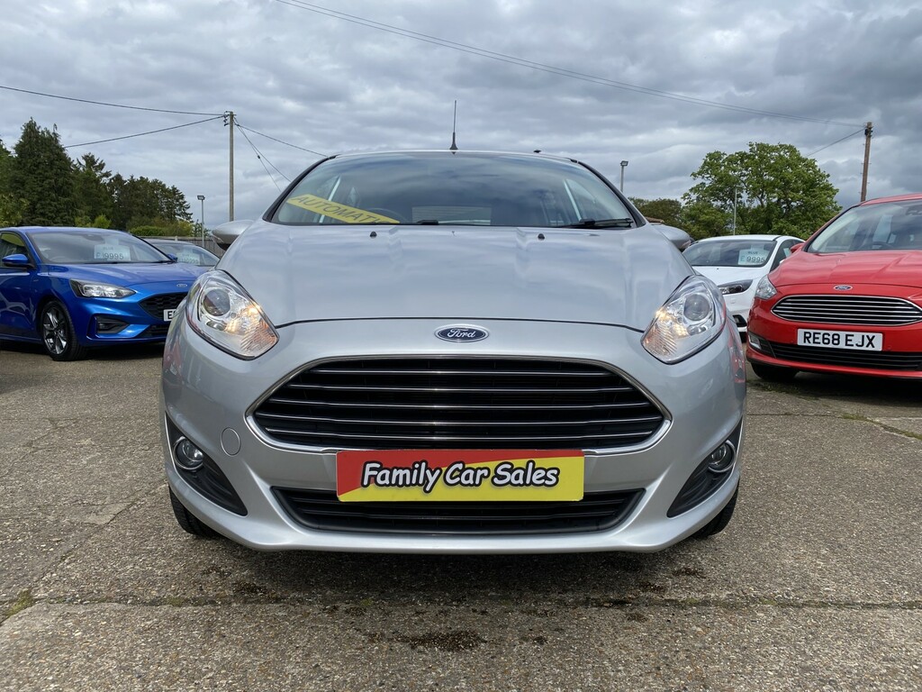 Ford Fiesta Hatchback 1.6 Zetec 201363 Silver #4
