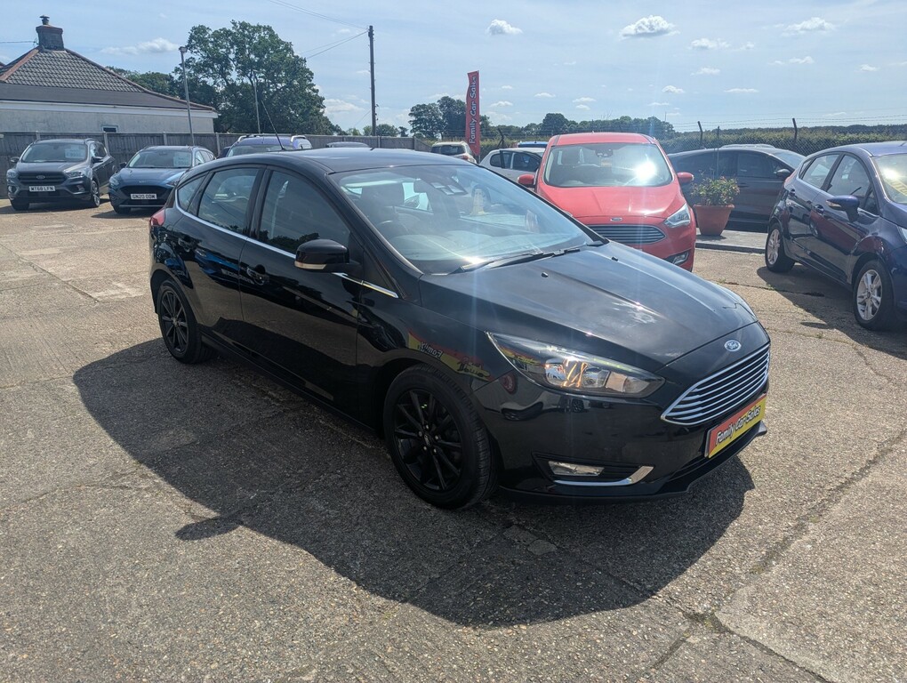 Ford Focus Hatchback 1.5 Tdci Titanium 201717 YP17JUJ Black #6