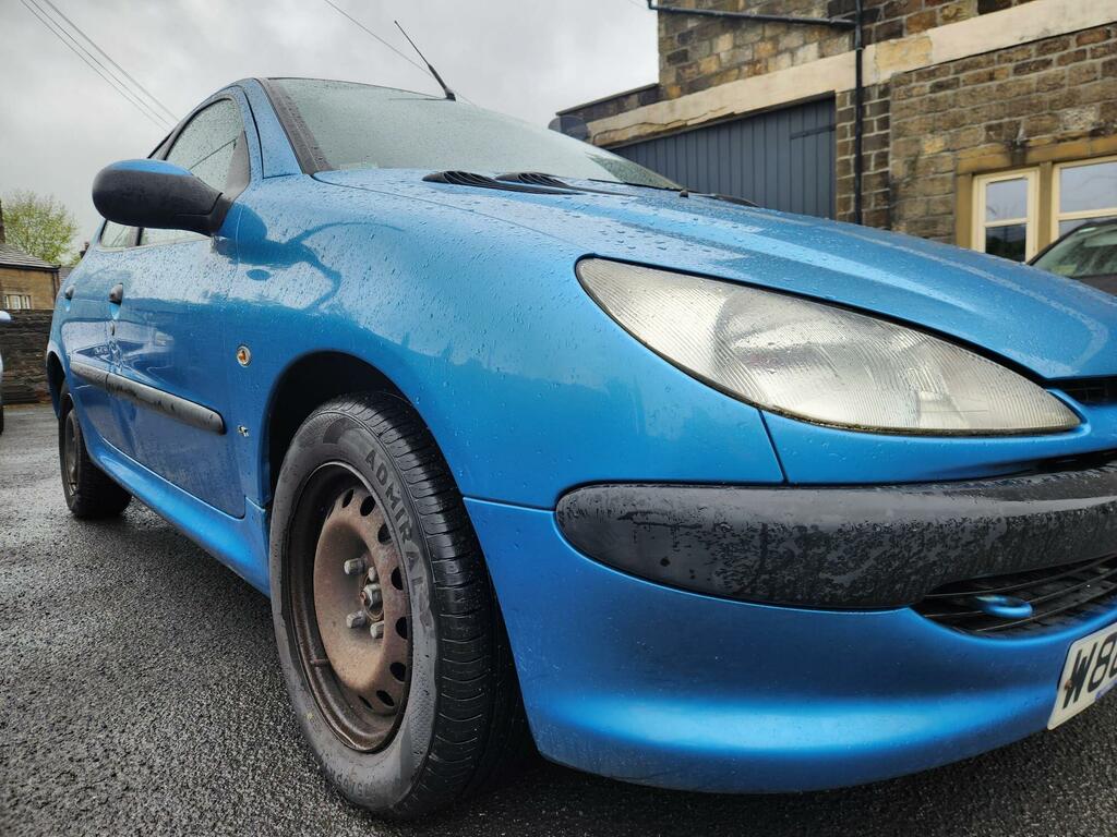 Peugeot 206 Style 5-Door Red #9